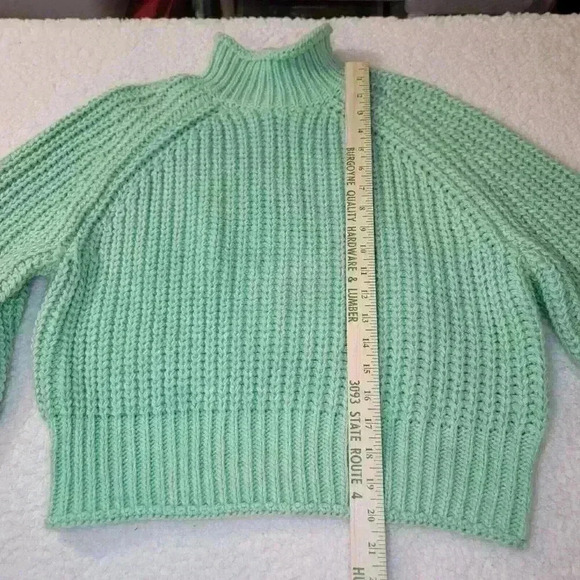 H&M Sweater Chunky Knit Womens Medium Green Mock Neck Crop - Picture 10 of 14